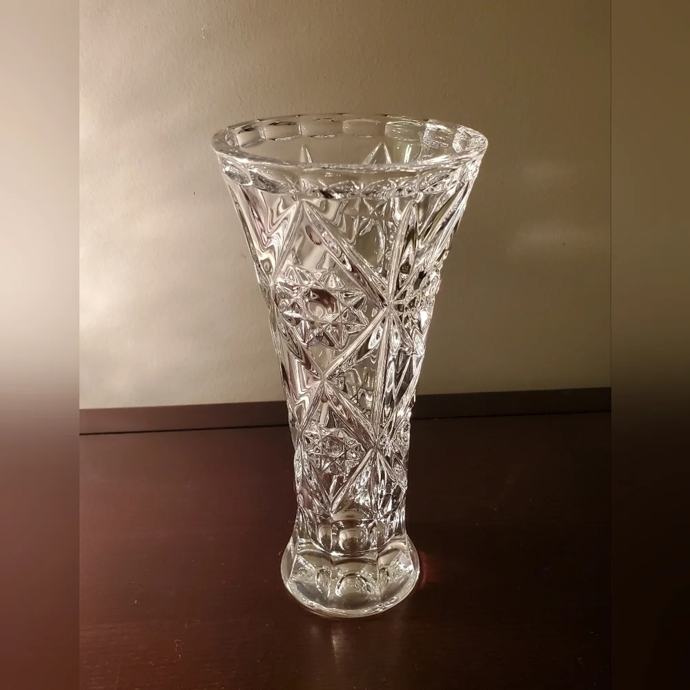 Vintage Bohemia Cut Glass Star And Diamond Cut Pattern Crystal Vase